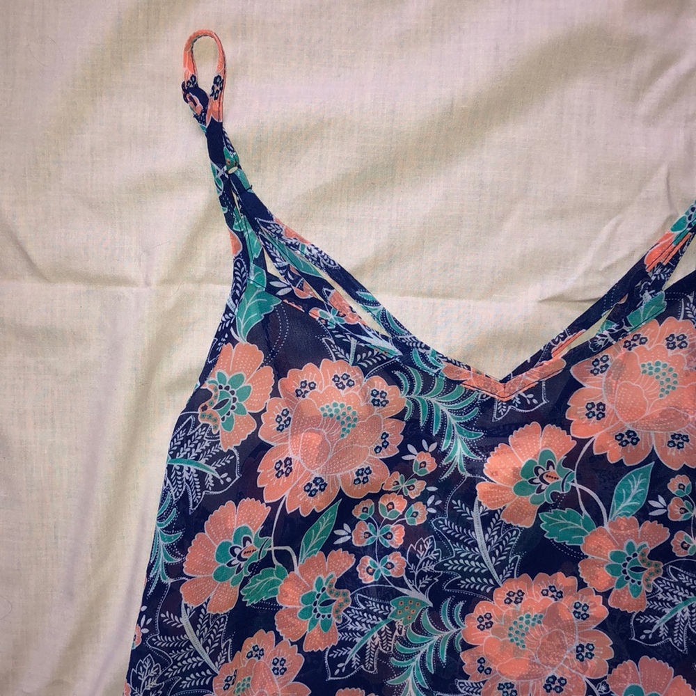 Patterned Blouse! - Picture 2 of 3